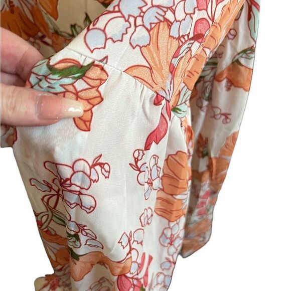 Beautiful far Eastern inspired print blouse. NWOT size extra large.. - Picture 6 of 9